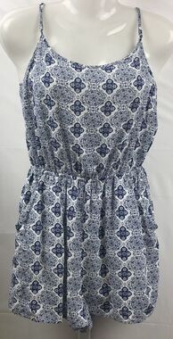 H&M Divided Romper Women 6 Blue Geo Elastic 100% Viscose Crossback Elastic Waist